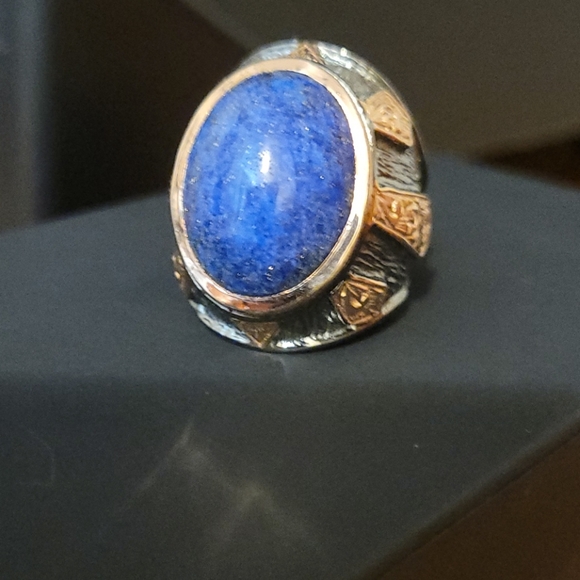 Ring - Picture 3 of 4